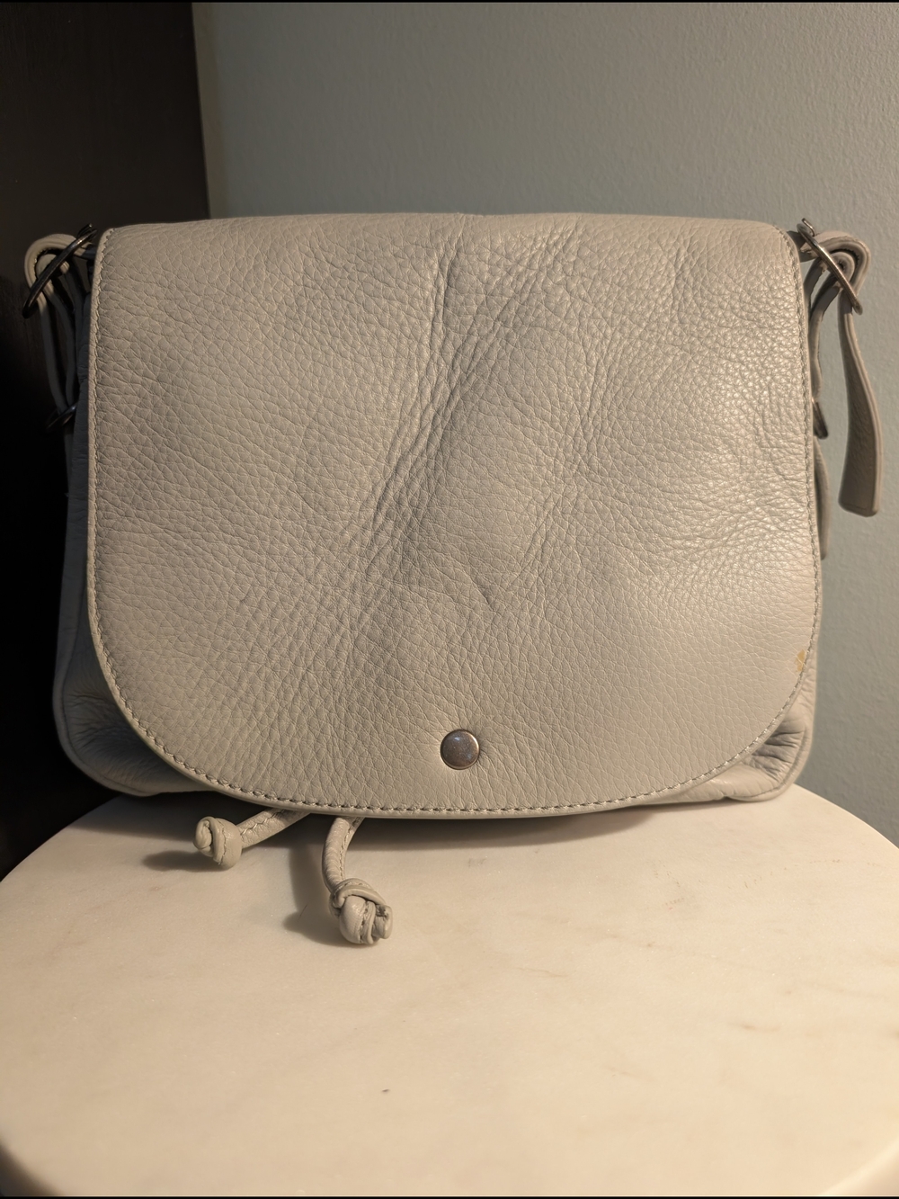 🩶Lucky Brand Leather Crossbody Saddle Bag in Light Gray
